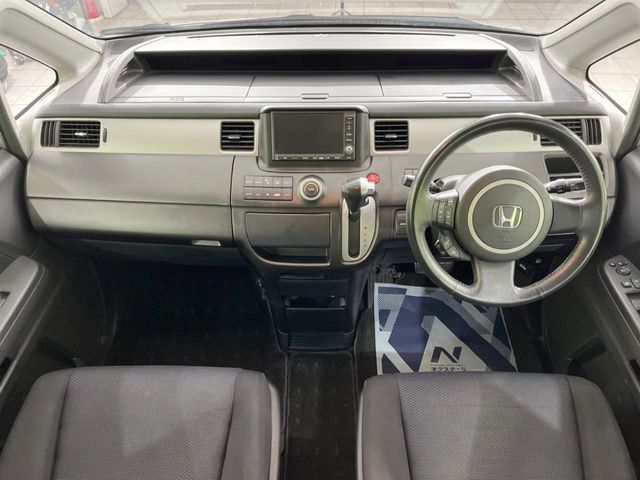 HONDA STEPWAGON SPADA 2009