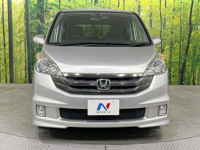 HONDA STEPWAGON SPADA 2009