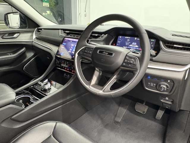 JEEP JEEP GRAND CHEROKEE 2023