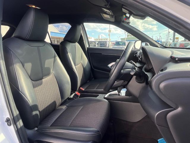 TOYOTA YARIS CROSS HYBRID 2023