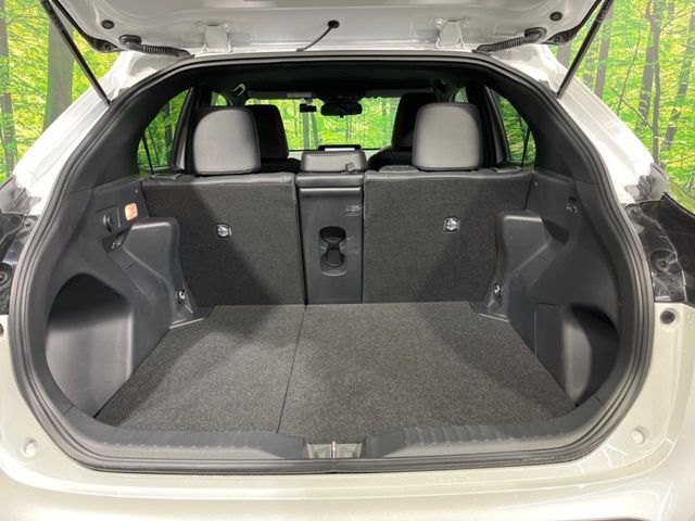 TOYOTA YARIS CROSS 2025