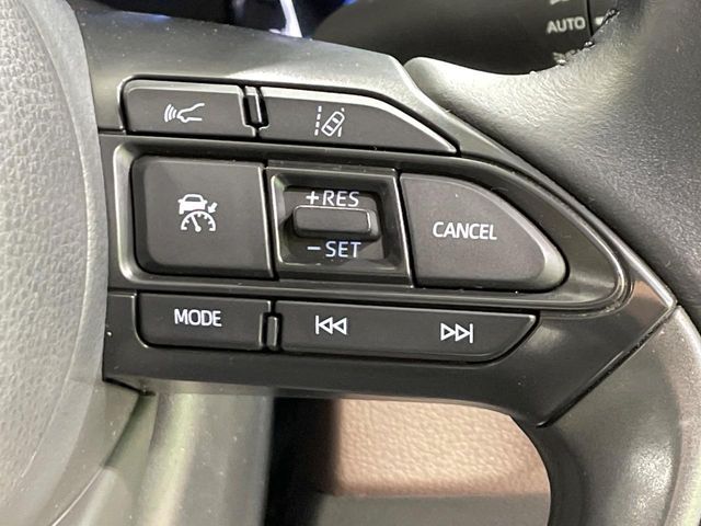 TOYOTA YARIS CROSS HYBRID 2021