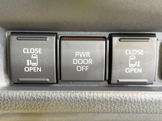 TOYOTA SIENTA HYBRID 2025