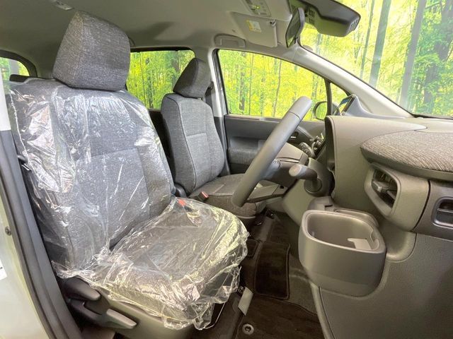 TOYOTA SIENTA HYBRID 2025