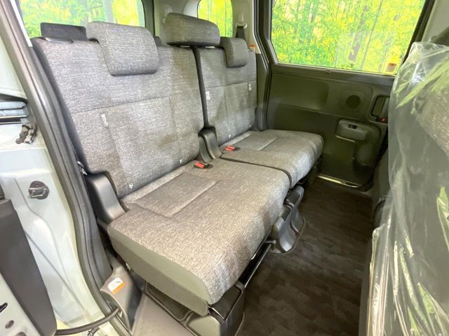 TOYOTA SIENTA HYBRID 2025