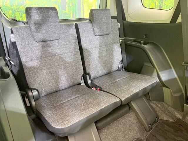 TOYOTA SIENTA HYBRID 2025