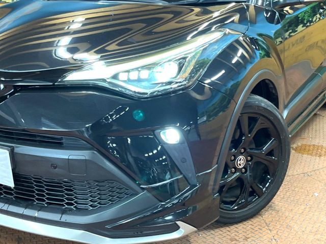 TOYOTA C-HR 2021