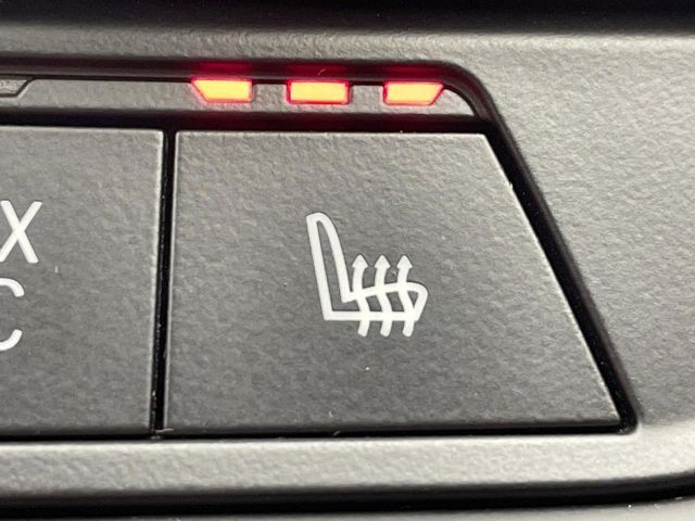 BMW BMW 1series 2021