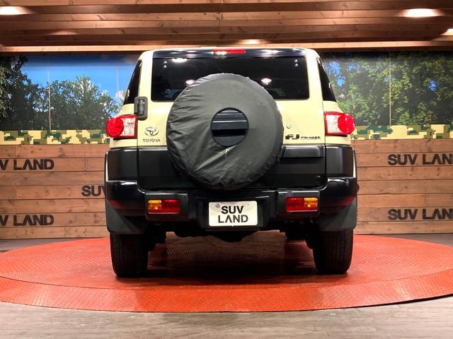 TOYOTA FJ CRUISER 4WD 2017