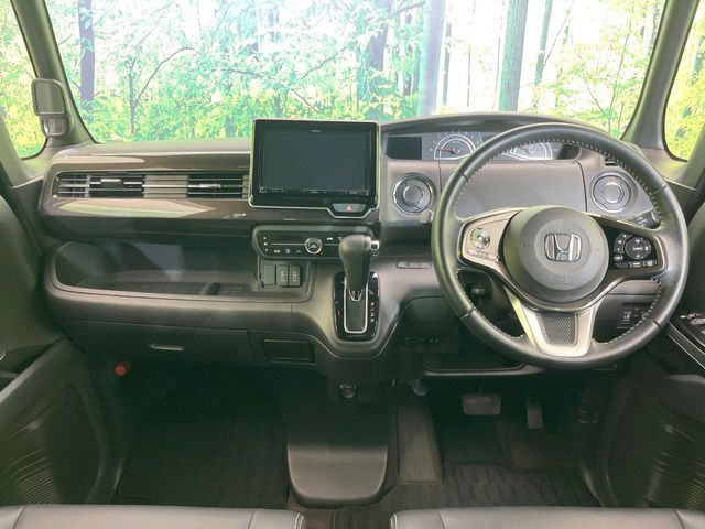 HONDA N BOX CUSTOM 2018