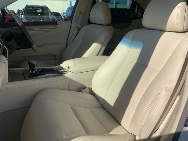 TOYOTA LEXUS LS600h 2013