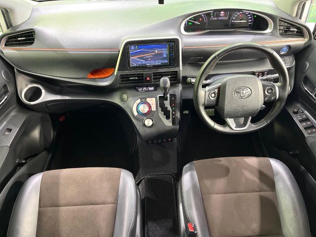 TOYOTA SIENTA HYBRID 2019