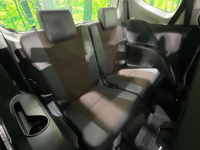 TOYOTA SIENTA HYBRID 2019