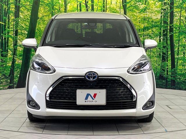 TOYOTA SIENTA HYBRID 2019
