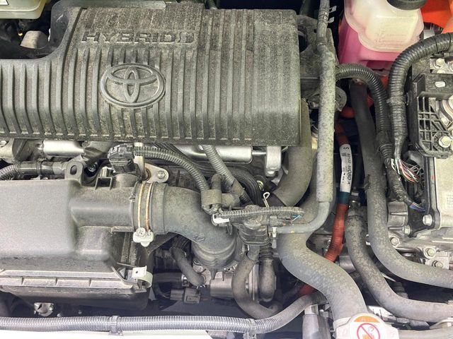 TOYOTA SIENTA HYBRID 2019