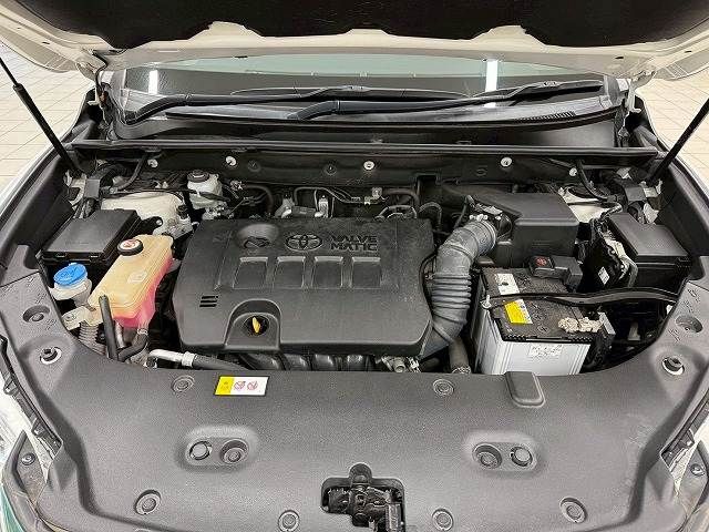 TOYOTA HARRIER 2WD 2017