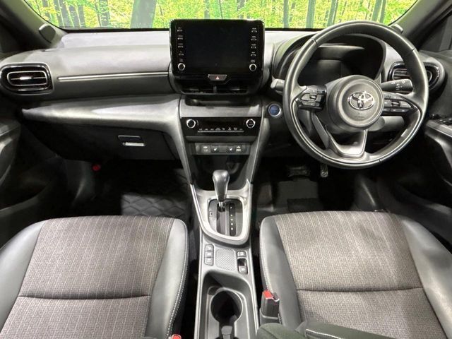 TOYOTA YARIS CROSS HYBRID 2023