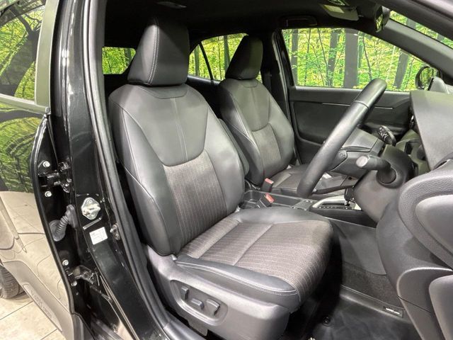 TOYOTA YARIS CROSS HYBRID 2023