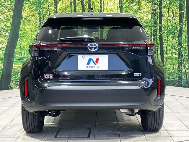 TOYOTA YARIS CROSS HYBRID 2023