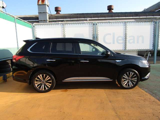 MITSUBISHI OUTLANDER PHEV 2019