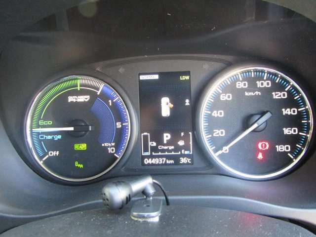 MITSUBISHI OUTLANDER PHEV 2019