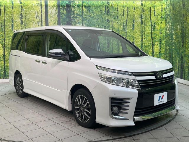 TOYOTA VOXY 2016