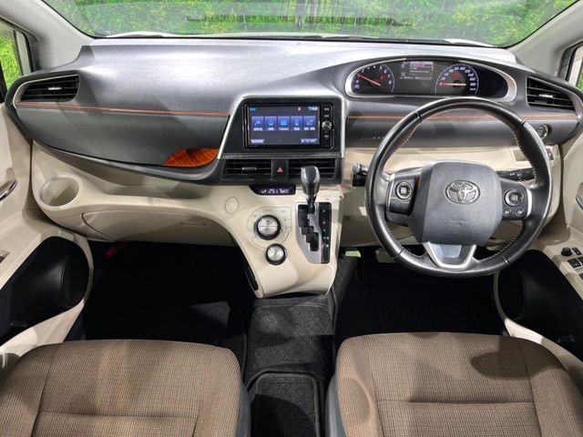 TOYOTA SIENTA 2016