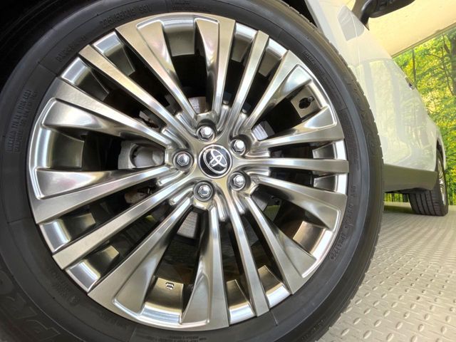 TOYOTA HARRIER HYBRID 2023