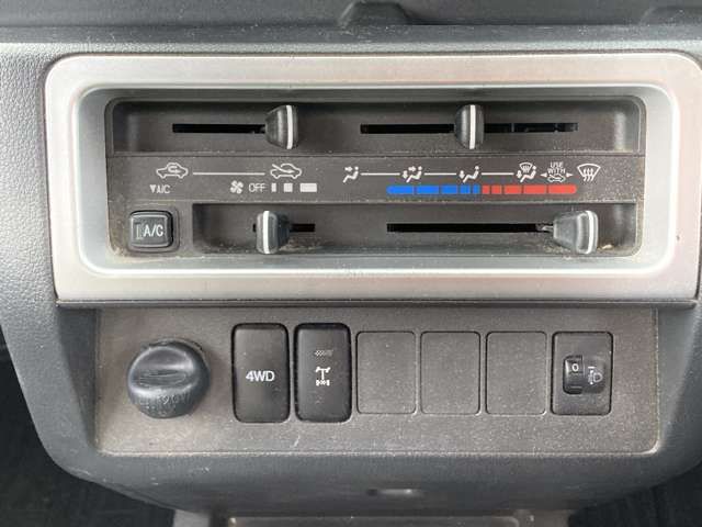 DAIHATSU HIJET truck 4WD 2016