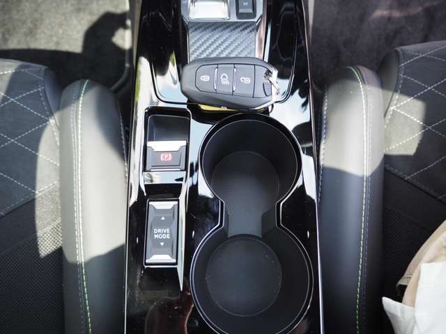 PEUGEOT PEUGEOT 208 2023