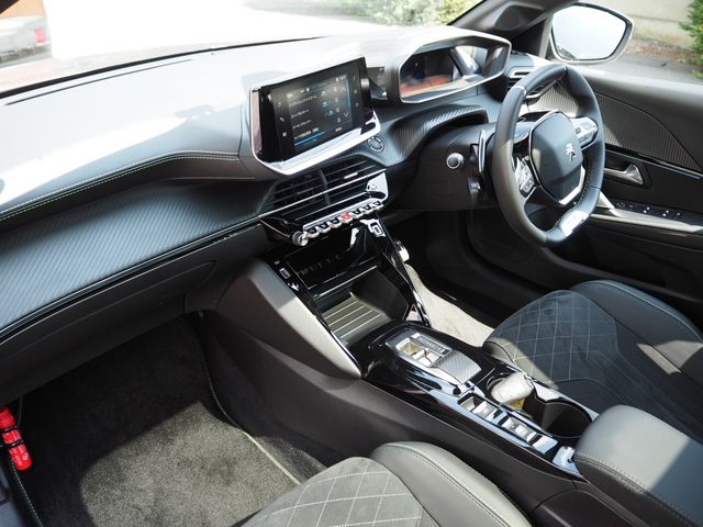 PEUGEOT PEUGEOT 208 2023