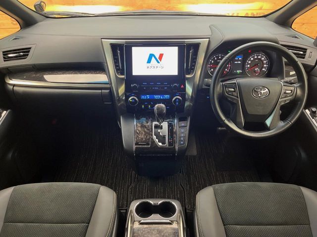 TOYOTA ALPHARD 4WD 2021