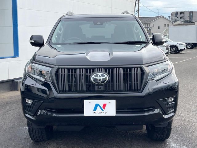 TOYOTA LANDCRUISER PRADO 2022