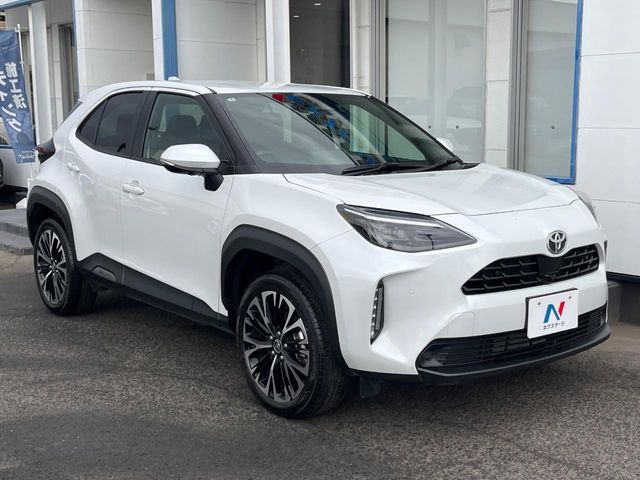 TOYOTA YARIS CROSS 2025