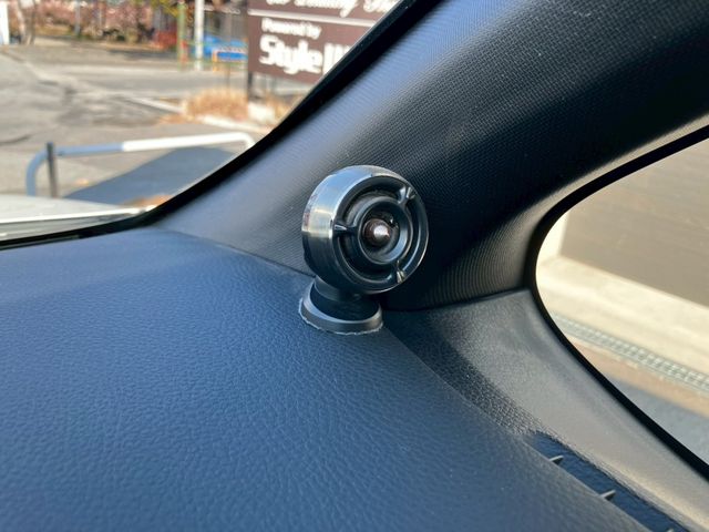 TOYOTA VOXY HYBRID 2019