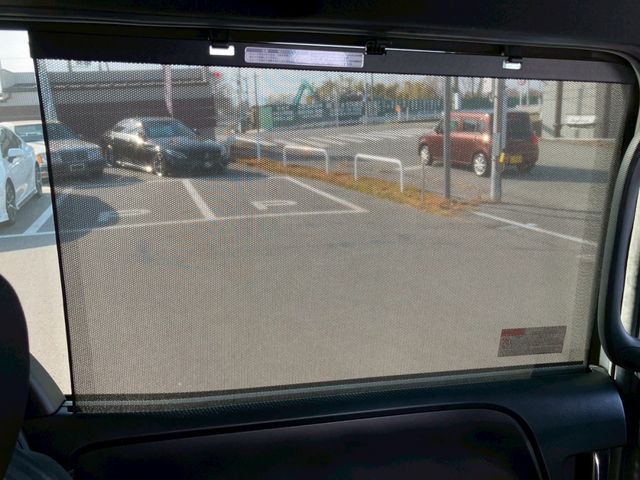 TOYOTA VOXY HYBRID 2019