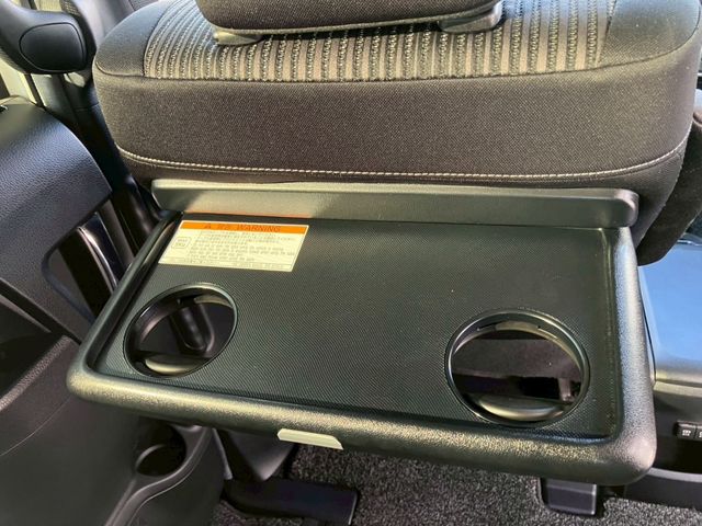 TOYOTA VOXY HYBRID 2019