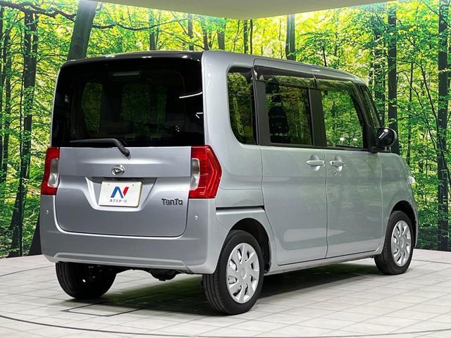DAIHATSU TANTO 4WD 2018