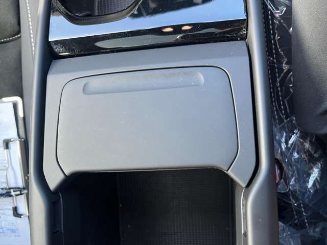 VOLVO VOLVO C40 2023