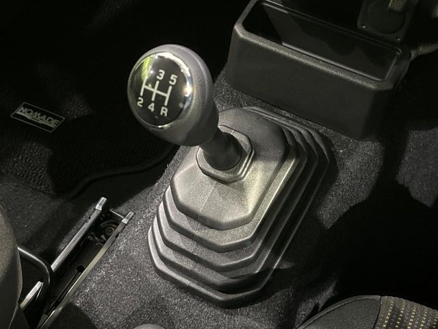 SUZUKI JIMNY NOMADE 2025