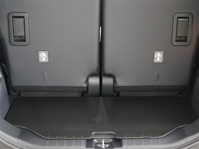 DAIHATSU TANTO FAN CROSS 2025