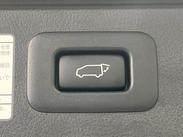 TOYOTA VELLFIRE 2017