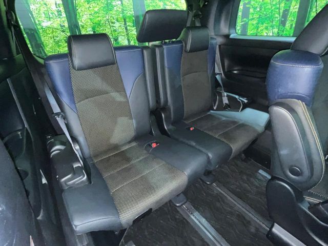 TOYOTA VELLFIRE 2017