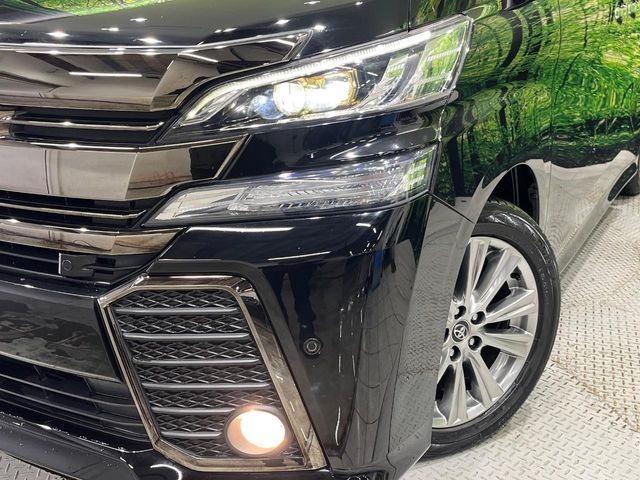 TOYOTA VELLFIRE 2017