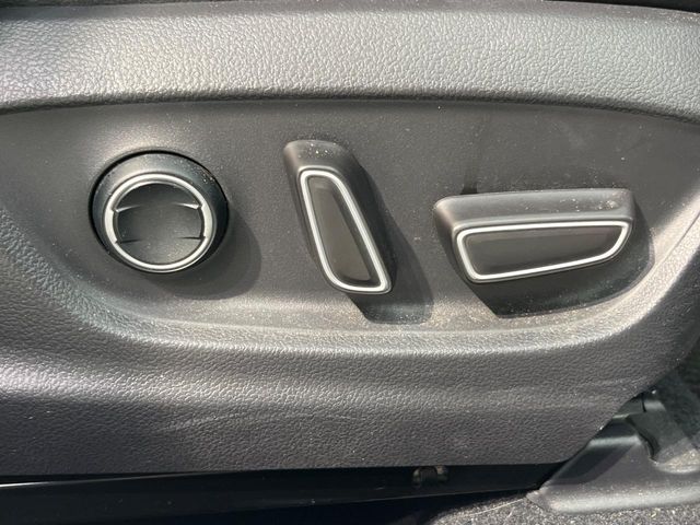 TOYOTA PRIUS PHV 2017