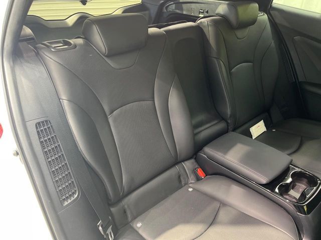 TOYOTA PRIUS PHV 2017