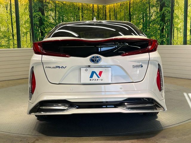 TOYOTA PRIUS PHV 2017