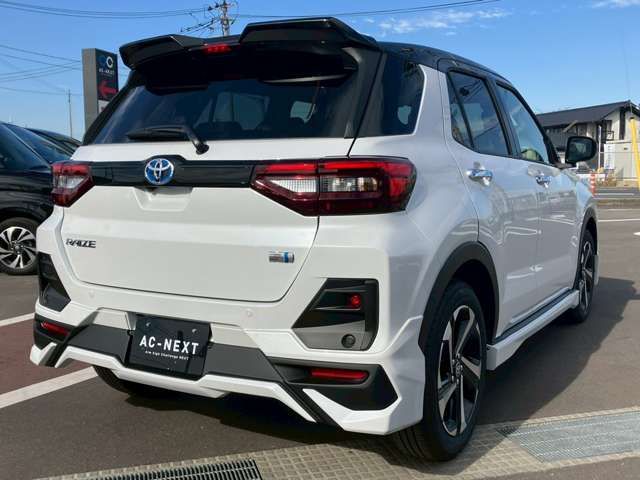 TOYOTA RAIZE HYBRID 2025