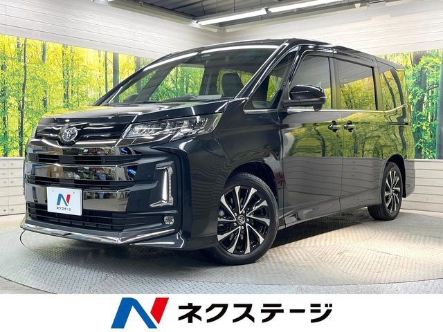 TOYOTA NOAH 2022