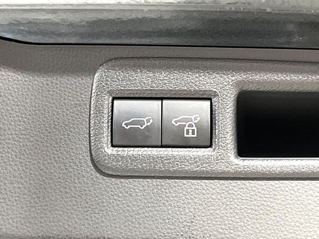 TOYOTA HARRIER HYBRID 2020